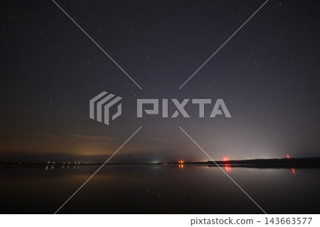 Starry sky over Lake Abashiri, Hokkaido Starry sky over Lake Abashiri, Hokkaido 143663577