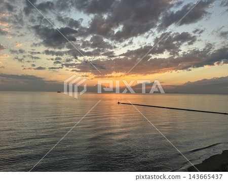 夕陽海 夕陽海 143665437