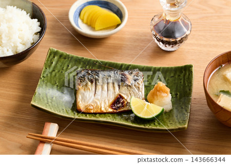 鹽烤鯖魚 鹽烤鯖魚 143666344