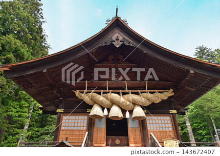 Suwa Taisha Shrine, Shimosha Akimiya Kagura Hall Suwa Taisha Shrine, Shimosha Akimiya Kagura Hall 143672407