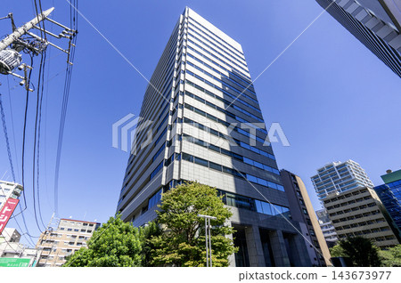 位於東京中野區中野四丁目的丸井集團總部大樓全景。 143673977