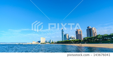 Fukuoka scenery: The urban landscape of Seaside Momochi, overlooking Hakata Bay and Fukuoka Tower. Fukuoka scenery: The urban landscape of Seaside Momochi, overlooking Hakata Bay and Fukuoka Tower. 143676041