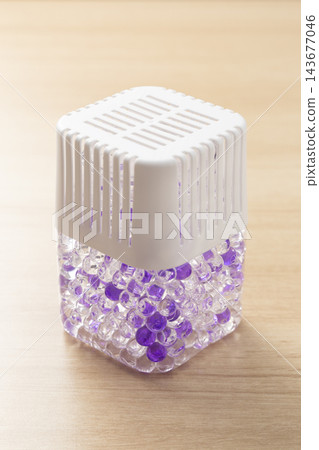 Deodorizing beads placed on the desk Deodorizing beads placed on the desk 143677046