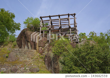 苗木城天守閣建在一塊巨石之上 143682559