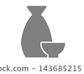 Silhouettes of Japanese sake (sake cup and sake flask) 143685215