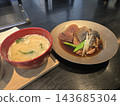 午餐套餐：燉魚 143685304