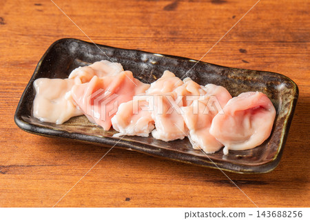 「赤仙米(Giara)」是一種口感有嚼勁、味道鮮美的動物內臟。 「赤仙米(Giara)」是一種口感有嚼勁、味道鮮美的動物內臟。 143688256