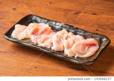 「赤仙米(Giara)」是一種口感有嚼勁、味道鮮美的動物內臟。 「赤仙米(Giara)」是一種口感有嚼勁、味道鮮美的動物內臟。 143688257
