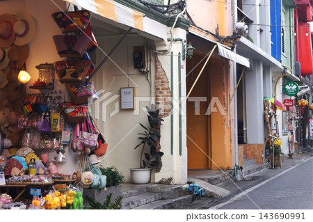 泰國普吉鎮街景 泰國普吉鎮街景 143690991