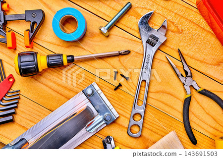 板上的DIY工具 143691503