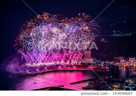 [靜岡縣]熱海100萬美元夜景與海上煙火表演 143694667