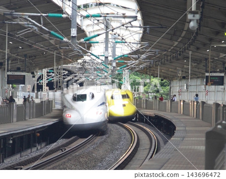 在熱海站的「黃希醫師」檢查列車 在熱海站的「黃希醫師」檢查列車 143696472