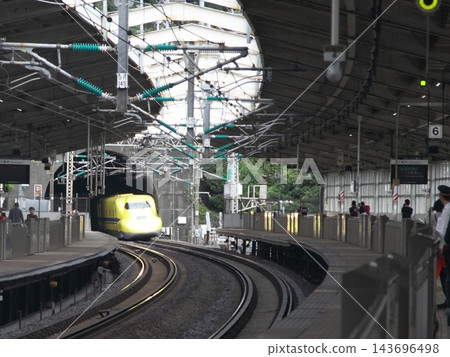 在熱海站的「黃希醫師」檢查列車 在熱海站的「黃希醫師」檢查列車 143696498