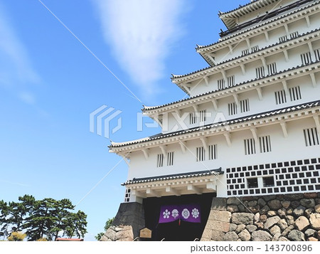 藍天映襯下的島原城照片 143700896