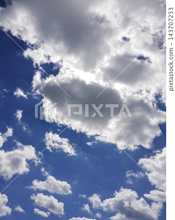 多雲天空　 143707253