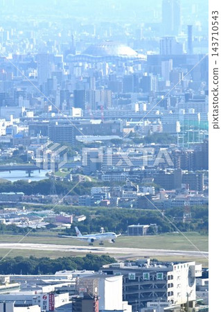 池田市馬尤山：馬尤平展望台可將大阪伊丹機場的全景盡收眼底。 143710543