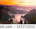 The dawn over the Yamakoshi rice terraces, enveloped in a sea of clouds and morning light. 143711012