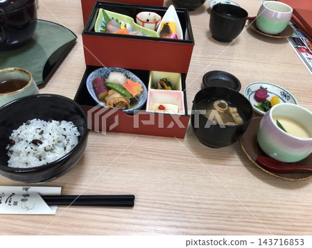 日式料理,日式早餐套餐 日式料理,日式早餐套餐 143716853