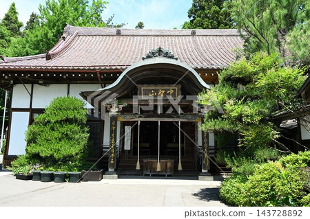 中野不動尊寺正殿,四周綠樹環繞(福島縣福島市) 中野不動尊寺正殿,四周綠樹環繞(福島縣福島市) 143728892