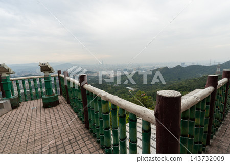 碧山岩街通聖王廟，台北湖區的一處風景名勝及寺廟。 143732009