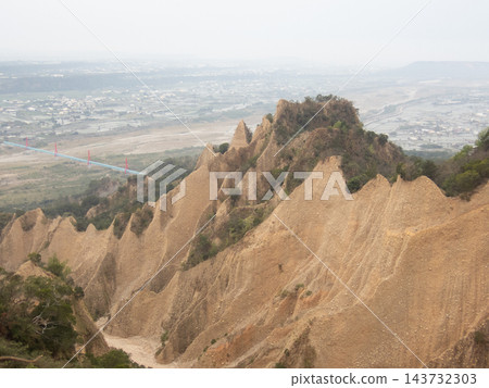台灣第35座小山峰火岩山登山路線沿途風景。 台灣第35座小山峰火岩山登山路線沿途風景。 143732303