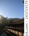位於廣島縣宮島市的世界遺產嚴島神社（幸神社和鏡之池）景色優美，秋季賞楓時節遊客絡繹不絕。 143733579