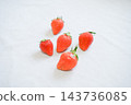 一排新鮮草莓（橫向構圖） 143736085