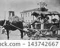Old photograph: 1923, Tokyo, immediately after the Great Kanto Earthquake, a horse-drawn carriage used as a means of transportation. 143742667