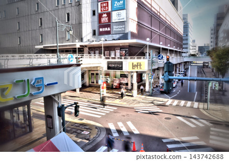 新潟市,萬代巴士中心十字路口 新潟市,萬代巴士中心十字路口 143742688