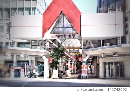新潟市古町購物中心7號前的街景 143742692