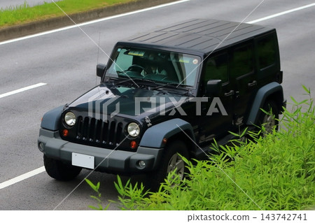美國製造的SUV汽車(圖) 美國製造的SUV汽車(圖) 143742741