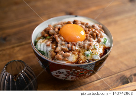 秋葵、納豆和磨山藥飯 秋葵、納豆和磨山藥飯 143742968