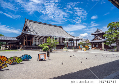滋賀縣信州大谷派長濱支寺大辻寺正殿 滋賀縣信州大谷派長濱支寺大辻寺正殿 143743741
