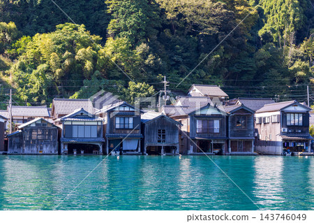 從京都北部丹後半島伊根町眺望船屋。 從京都北部丹後半島伊根町眺望船屋。 143746049