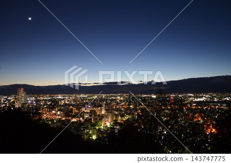 從金華山眺望岐阜的夜景 143747775