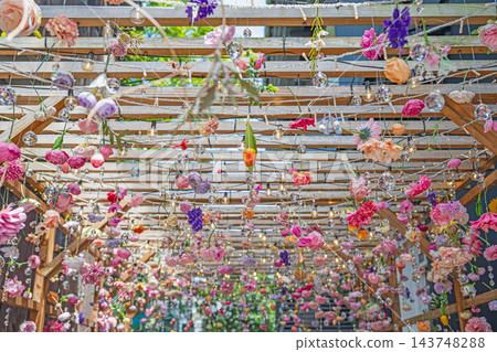 Shiga Nagahama Kurokabe Square: Cute artificial flower and glasswork decorations Shiga Nagahama Kurokabe Square: Cute artificial flower and glasswork decorations 143748288