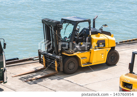 叉車 叉車 143760954