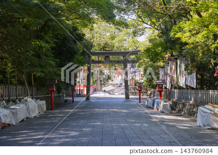 平岡神社,通往神社的寬闊道路,第二座鳥居(大阪府東大阪市) 平岡神社,通往神社的寬闊道路,第二座鳥居(大阪府東大阪市) 143760984