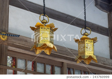 平岡神社掛燈籠(大阪府東大阪市) 平岡神社掛燈籠(大阪府東大阪市) 143760999