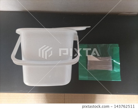 緊急廁所套裝,10 件裝,用於小便。 緊急廁所套裝,10 件裝,用於小便。 143762511