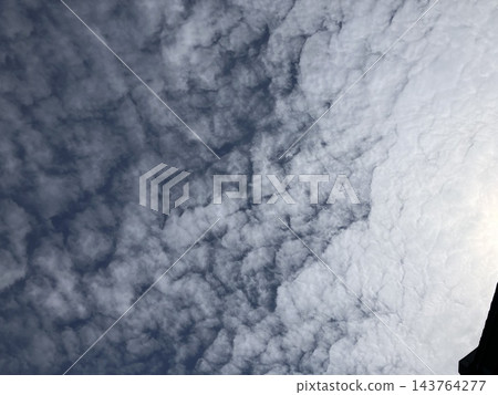 雲 雲 143764277