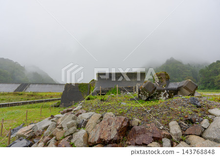 岩手縣田野畑村的災害遺跡：明戶海岸的海堤，在東日本大地震期間遭到海嘯破壞。 143768848