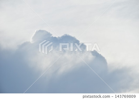 sunlight spreading through cloud on twilight sunset sky in evening sunlight spreading through cloud on twilight sunset sky in evening 143769809