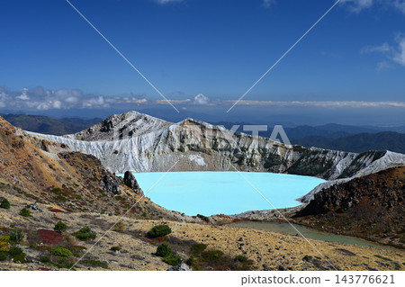 草津白根山:翠綠湯伽火山口 草津白根山:翠綠湯伽火山口 143776621