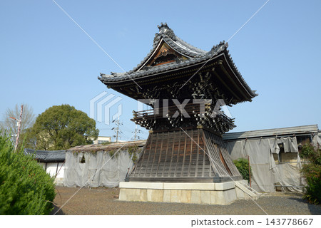 京都市山科區東野狐藪町本願寺山科分院鐘樓 京都市山科區東野狐藪町本願寺山科分院鐘樓 143778667