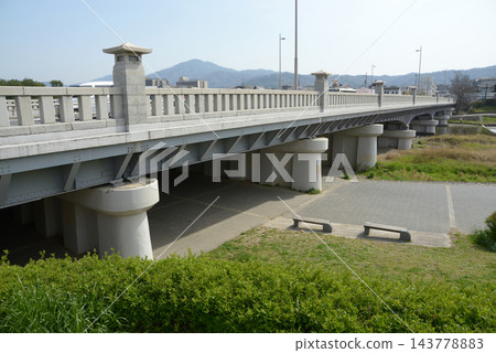 京都市上京區今出川加茂大橋 143778883