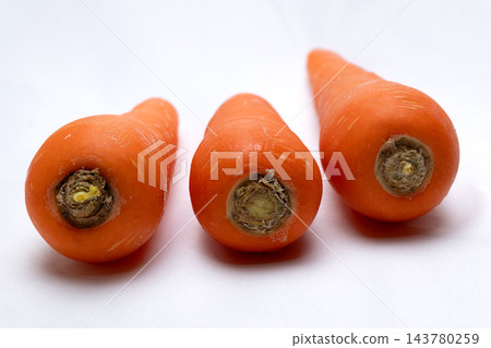 3根紅胡蘿蔔 3根紅胡蘿蔔 143780259