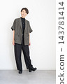 Women's full-body fashion coordination 143781414