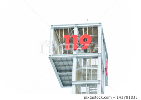 119緊急呼叫的符號影像 119緊急呼叫的符號影像 143781833