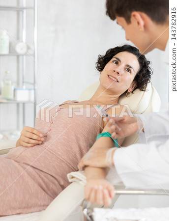 Anesthesia procedure before surgery in cosmetology clinic Anesthesia procedure before surgery in cosmetology clinic 143782916